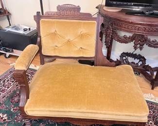 Victorian Eastlake Walnut 'Gossip Chair' or Ladies' Lounge Chair