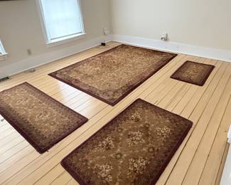 Traditional Floral Area Rug Set