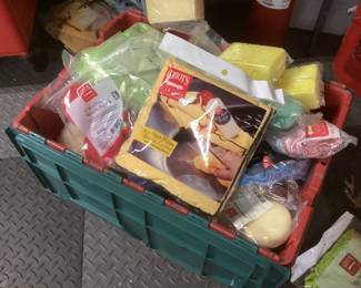 New cleaning sponges, rags, towels