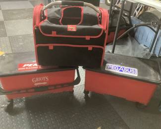 Griot rolling carts, bag