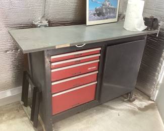 Craftsman work bench
