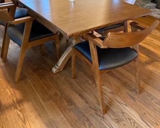 Photos 1-4/PRESALE ITEM-Mid-Century take with 6/chairs & 2 leaves $900