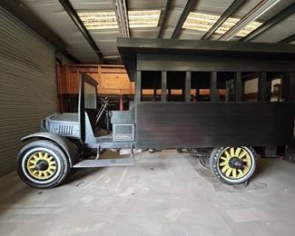 Auction Item 1920 Federal Motor Co Truck
