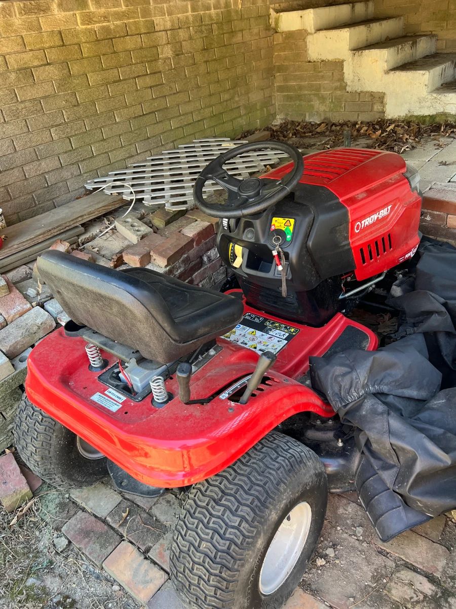 Troy Bilt Riding Lawn Mower