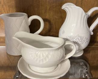 Gravy, Pitchers