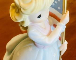 Precious Moments, God Shed His Grace on Thee Figurine 2001