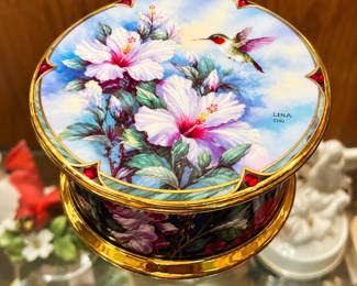 Hummingbird Music Box
