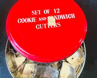 Set if 12 Cookie & Sandwich Cutters