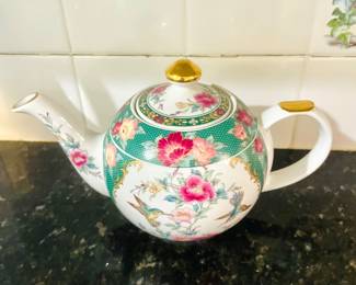 Asian Hummingbird Teapot 