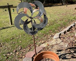 Metal Garden Wind Spinner
