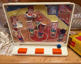 Vintage Tomy tabletop basketball game