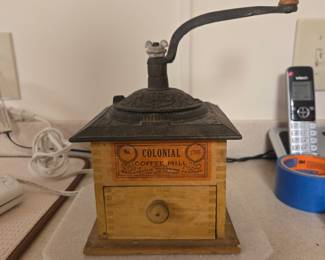 Vintage Wrightsville Hardware Company Colonial Coffee Mill With Hand Crank