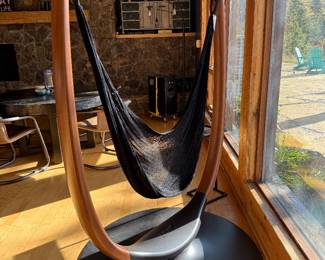 The Hammock Throne by Yellow Leaf