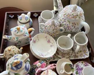 Porcelain Tea set And Teapots