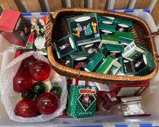 Mystery Lot Of Christmas Decorations Mostly Hallmark Keepsake Ornaments
