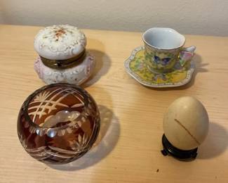 Decorative Egg And Miscellaneous Vintage Glassware