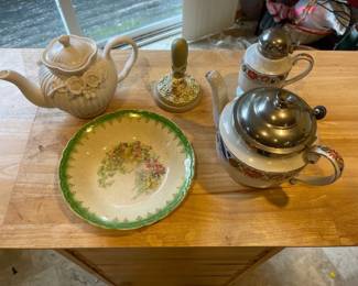 Miscellaneous Teapot And Glassware