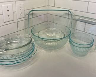 Pyrex And Anchor Ovenware