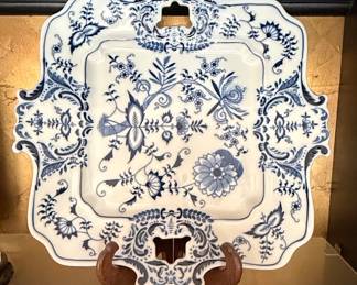 Blue Danube Japan Blue Onion Square Serving Tray