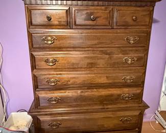 Ethan Allen Classic Manor Chest on Chest