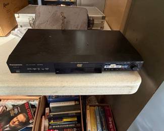 Panasonic DVD-RV32 DVD/CD Player