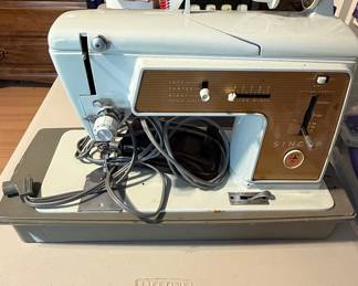 Singer 603E Touch & Sew Sewing Machine