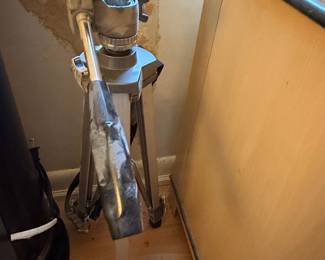 Quick-Set Hercules Tripod
