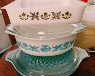 Rare Pyrex Bluebird Oval Casserole
