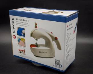 NIB Singer Stitch Sew Quick 2