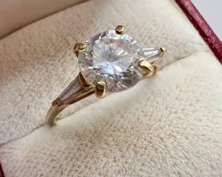 Three-Stone Ring Stamped “Lindenwold 14KT” Size 9 — READ DESCRIPTION