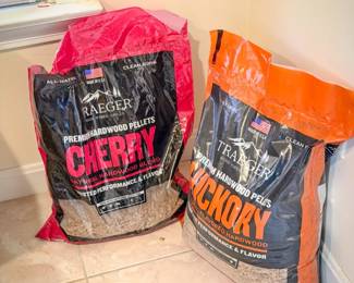 (2) Bags of Smoker Pellets