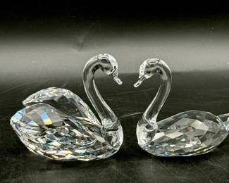 Stunning Love Swan Figurine Pair