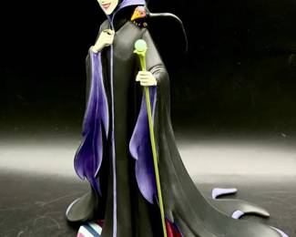 Walt Disney Classics Collection (WDCC) Maleficent Evil Enchantress Sleeping Beauty Figurine W COA