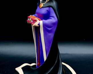 Walt Disney Classics Collection (WDCC) Bring Back Her Heart Evil Queen Snow White Figurine W COA