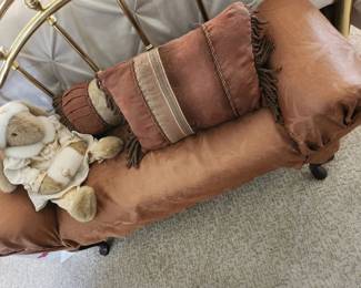 A special 'bench' at the foot of the bed.