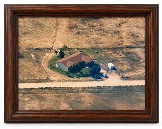 Fotografia Aerea de Fazenda em Moldura de Madeira