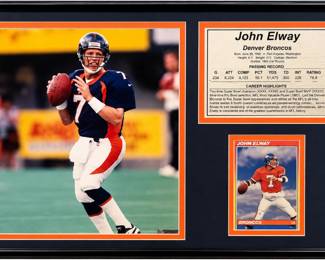 Memorabilia de John Elway emoldurada