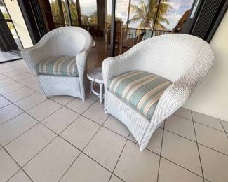 Another wicker vingette -- two tables & a chair!