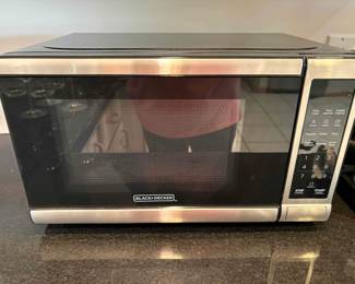 small kitchen appliances (really, it's not quite a miniature microwave, but close).