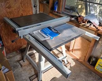 Table saw with fence and extension table