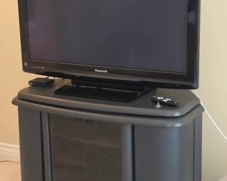 40" TV with swivel cabinet