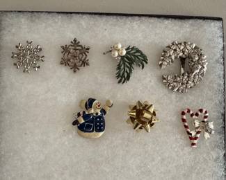 Christmas brooches