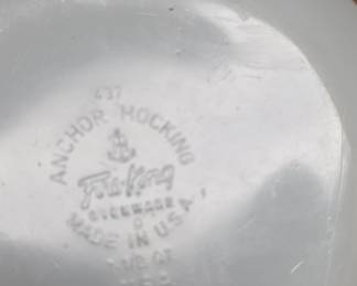 Anchor Hocking Fire-King Meadow Green 1 1/2 Qt Casserole