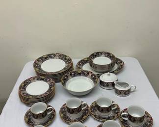 Lot 37: Mairfield China
