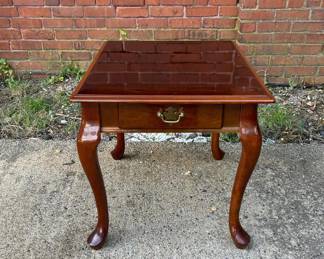 Lot 11: One Drawer End Table 