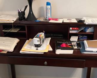 Traditional Writing Desk with Hutch