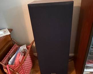 Sony Floor Standing Speaker