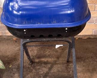 Americana WalkABout Portable Charcoal Grill