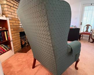 R20 - $150. Pair of Huntington House wingback chairs. Measures 30" x 32" x 43" tall. Chairs are an excellent vintage condition. 