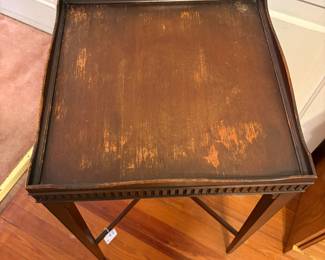 R8 -  $30. Square side table. Measures 17" square x 27" tall. Sturdy great refinishing project. 